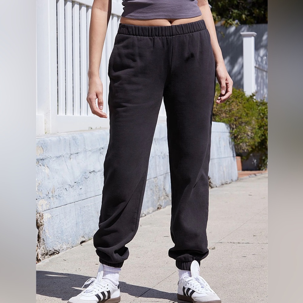 Brandy Melville Black Relaxed Jogger Sweatpants